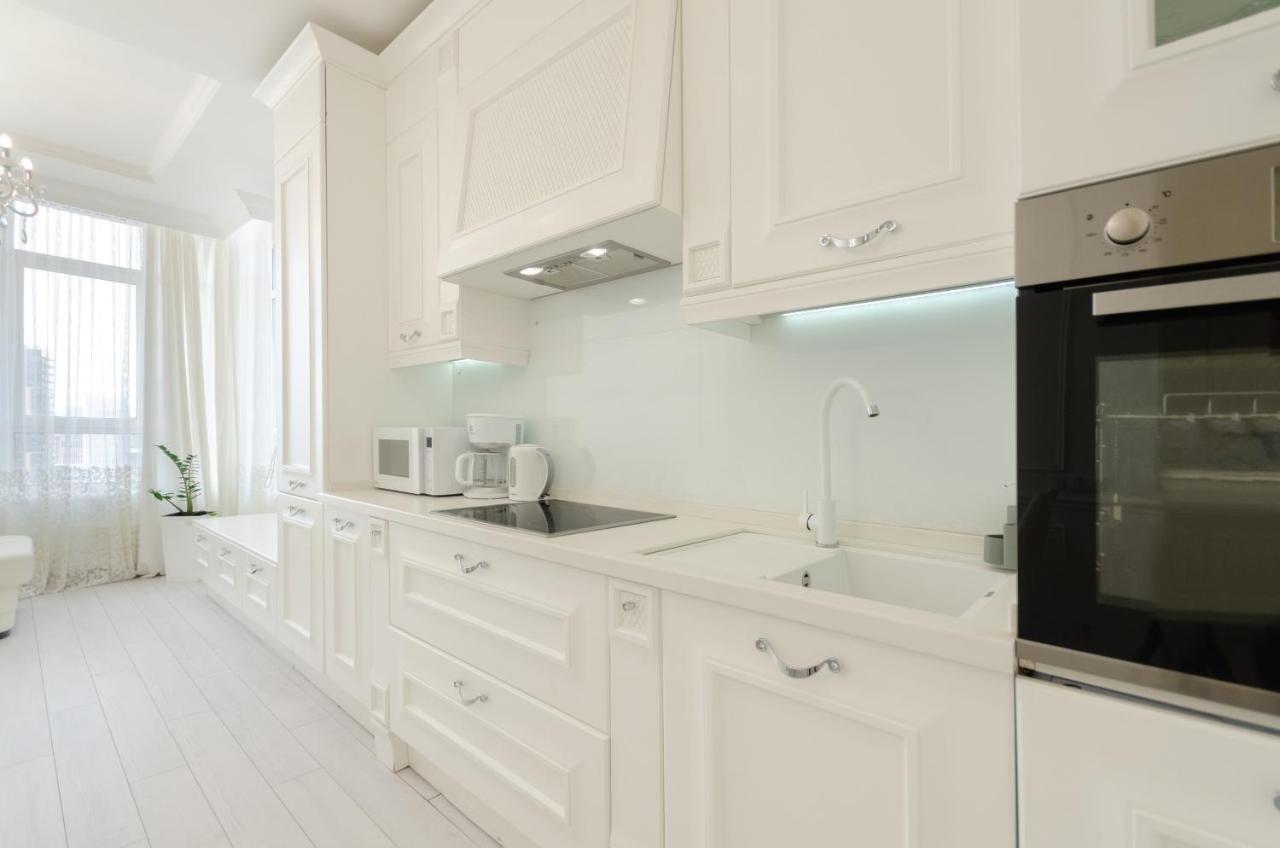 Petrovdom Apartments 10-353 In Rc Central Park, 7 John Mccain Street كييف المظهر الخارجي الصورة